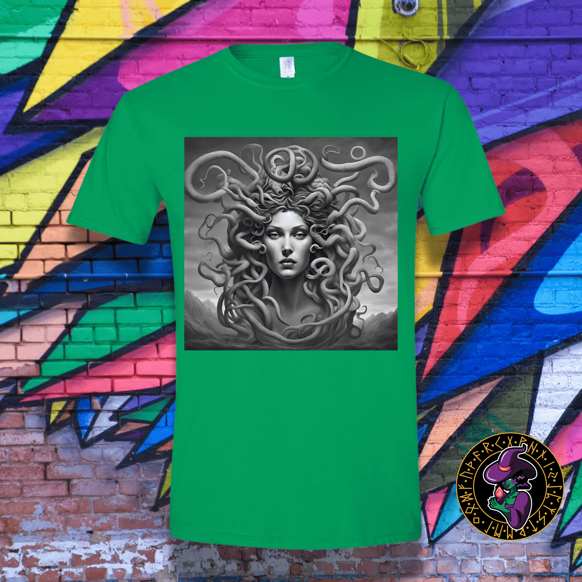 T-Shirt Irish Green / S Beautiful Bust of Medusa T-Shirt Beautiful Bust of Medusa T-Shirt